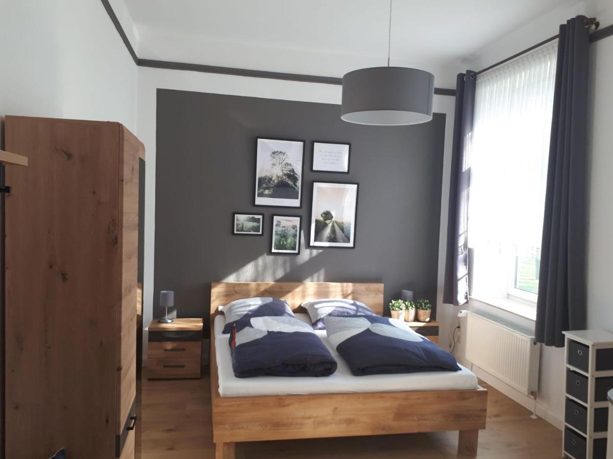Ferienwohnung Auf Einem Gutshof Nordenham Bagian luar foto